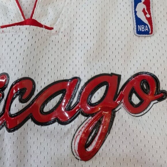 Michael Jordan #23 Chicago Bulls White Jersey Champion NBA Authentics Size 52 - Picture 9 of 14